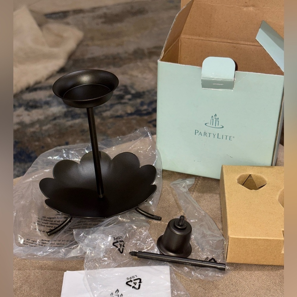 Retired PartyLite Creative Capers Candle Holder-NEW-open box - Picture 3 of 10